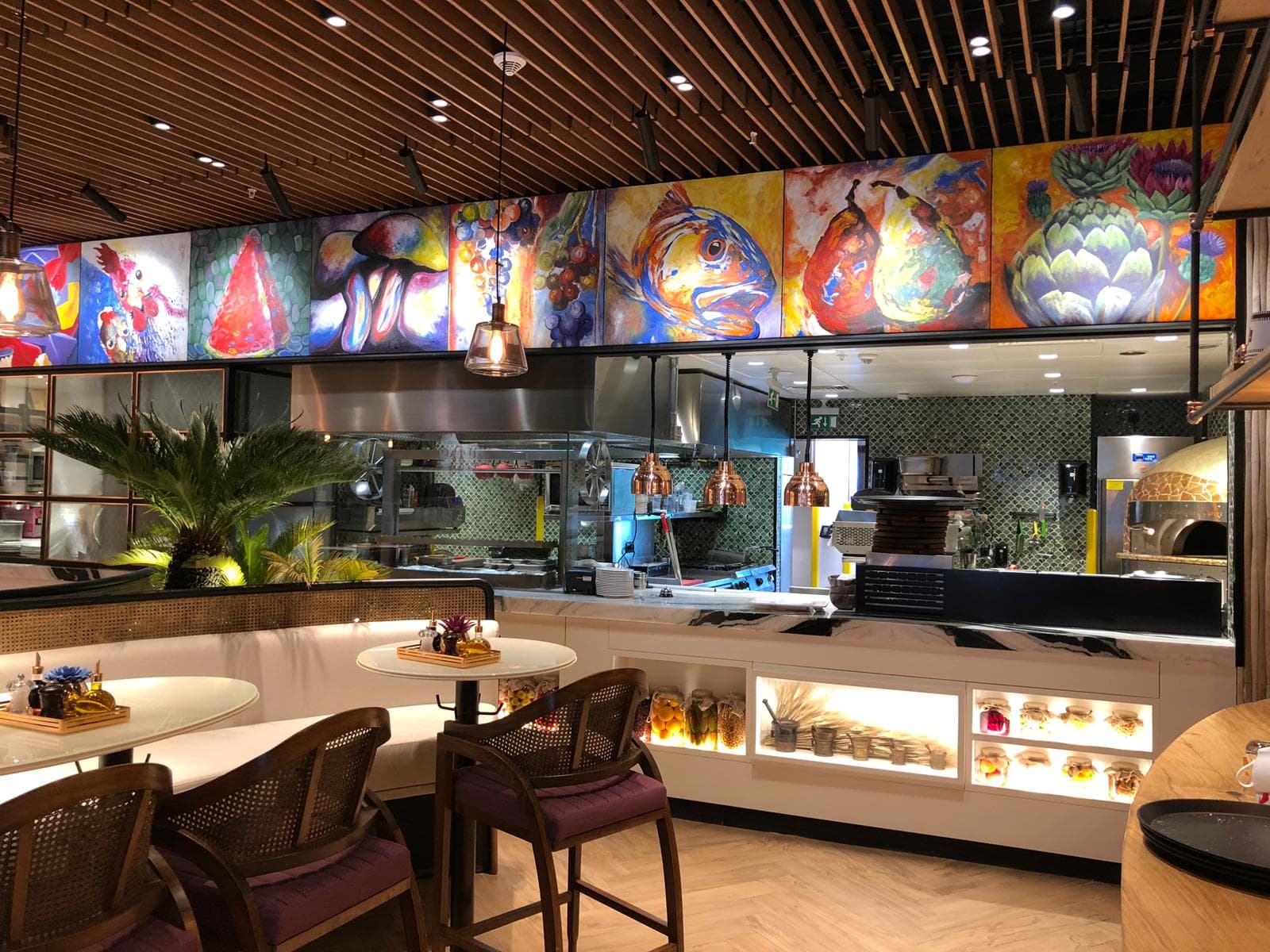 Galliard Brasserie - Interior View